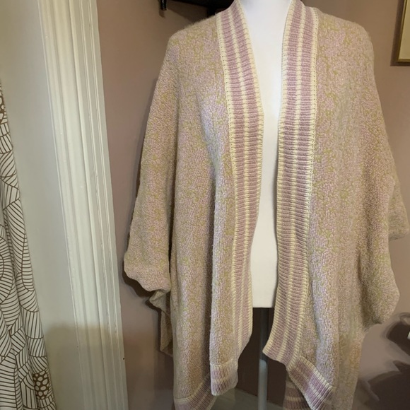 Anthropologie Soft Knit Poncho boho sweater Weather - Picture 4 of 9